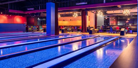 mohegan sun bowling alley.